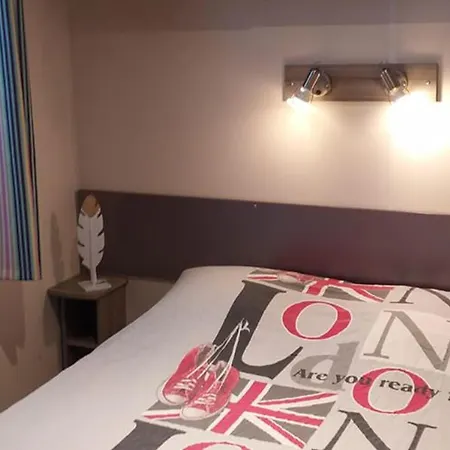Mobil-home Confortable - Terrasse Prive - Api-1-52-552 *