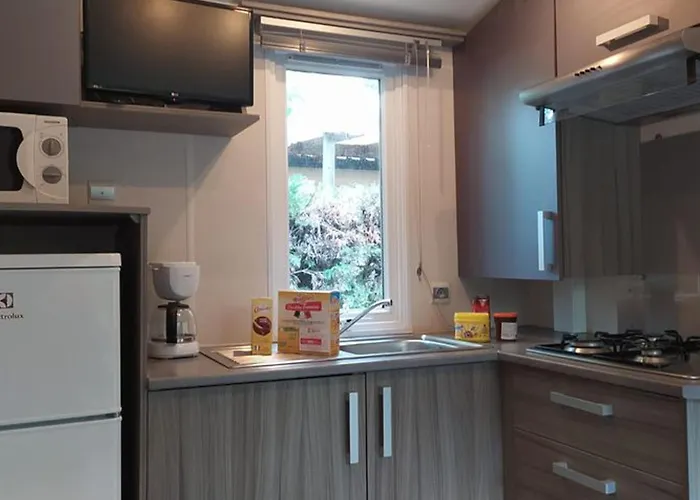 Kemping Mobil-home Confortable - Terrasse Prive - Api-1-52-552 Saint-Maime