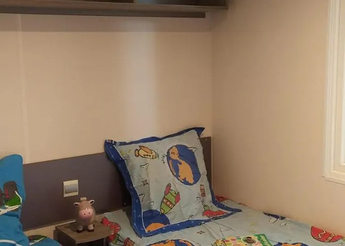 Mobil-home Confortable - Terrasse Prive - Api-1-52-552 * Saint-Maime