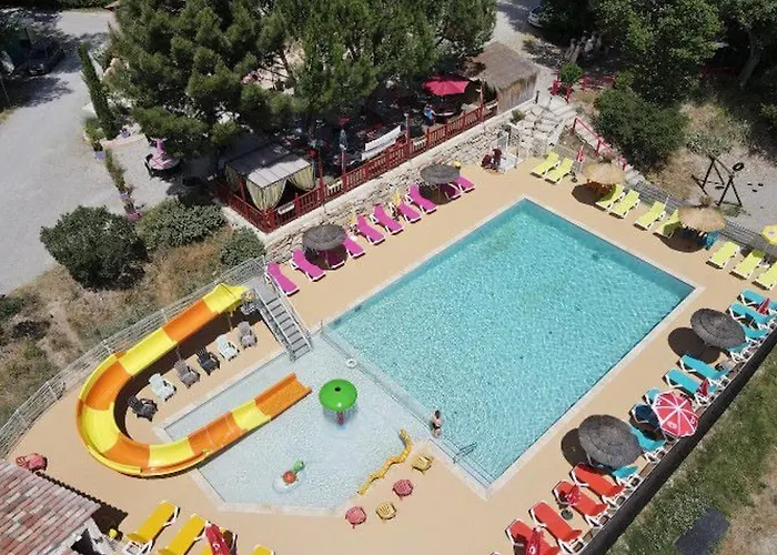 Mobil-home Confortable - Terrasse Prive - Api-1-52-552 * Saint-Maime